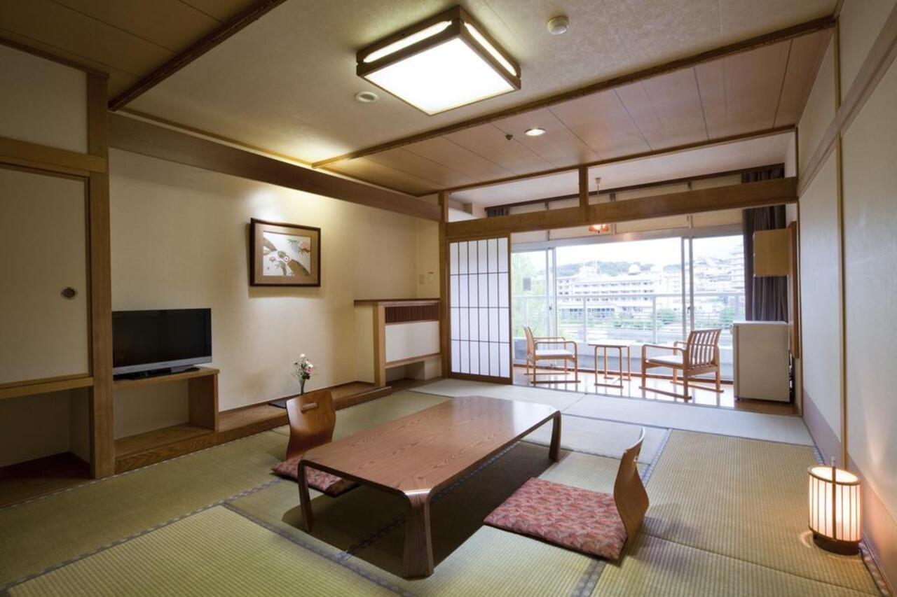 琵琶湖グランドホテル京近江 Ōtsu Exterior foto